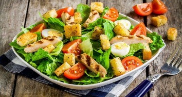 Летние салаты: легкие и вкусные рецепты
