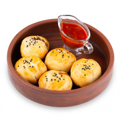 Мини-самса с бараниной и соусом сацебели (5 шт.) Мини-самса с бараниной и соусом сацебели (5 шт.)
