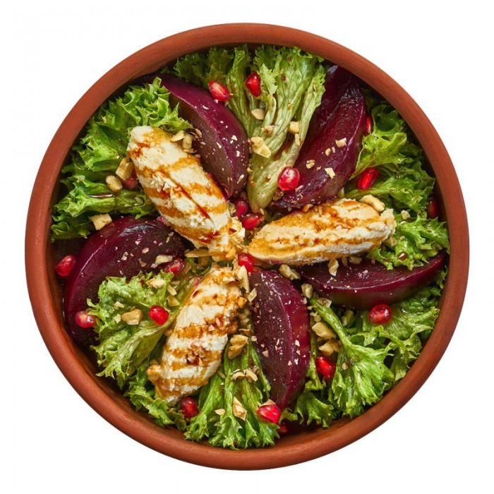 Салат со свеклой и домашним сыром